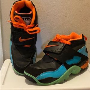 Nike Diamond Turf Sneakers